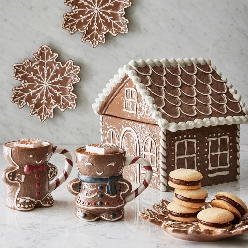 Pottery Barn Gingerbread Snowflake Plates Set Of Four New In Box